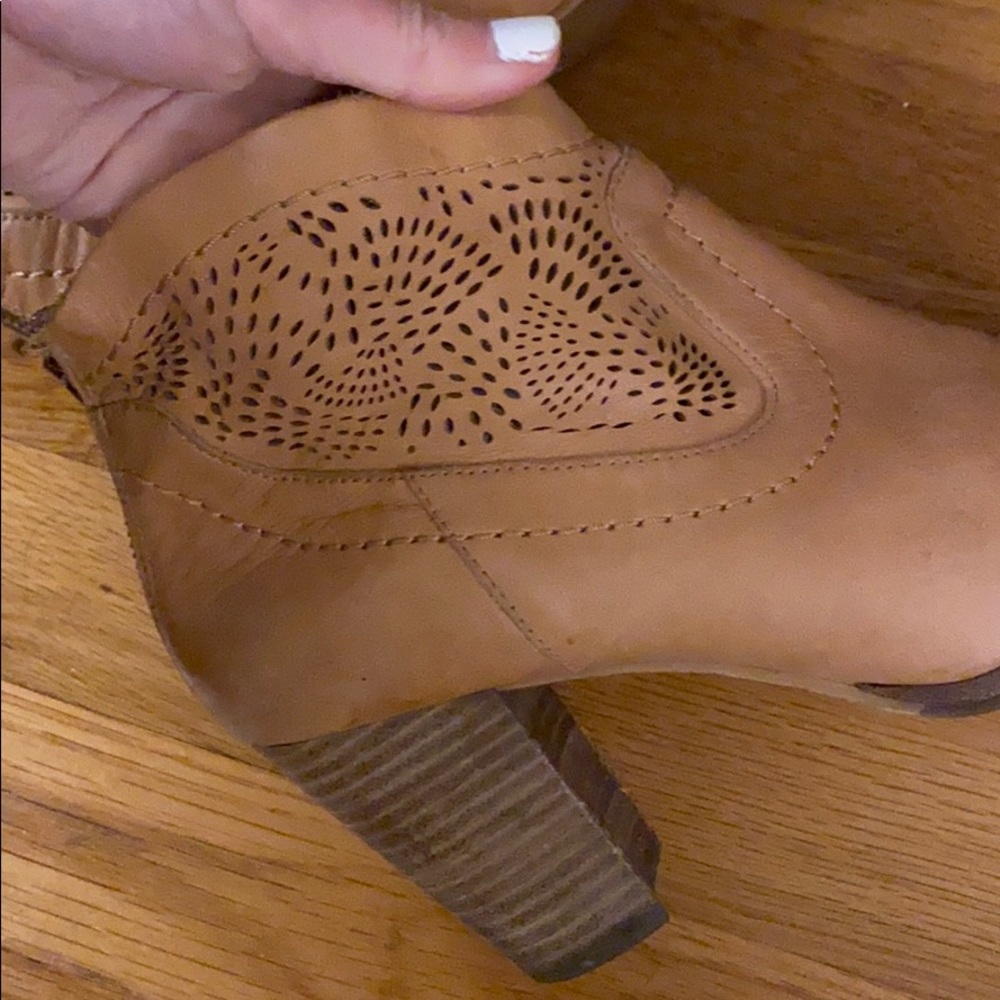 UGG booties - Picture 5 of 9